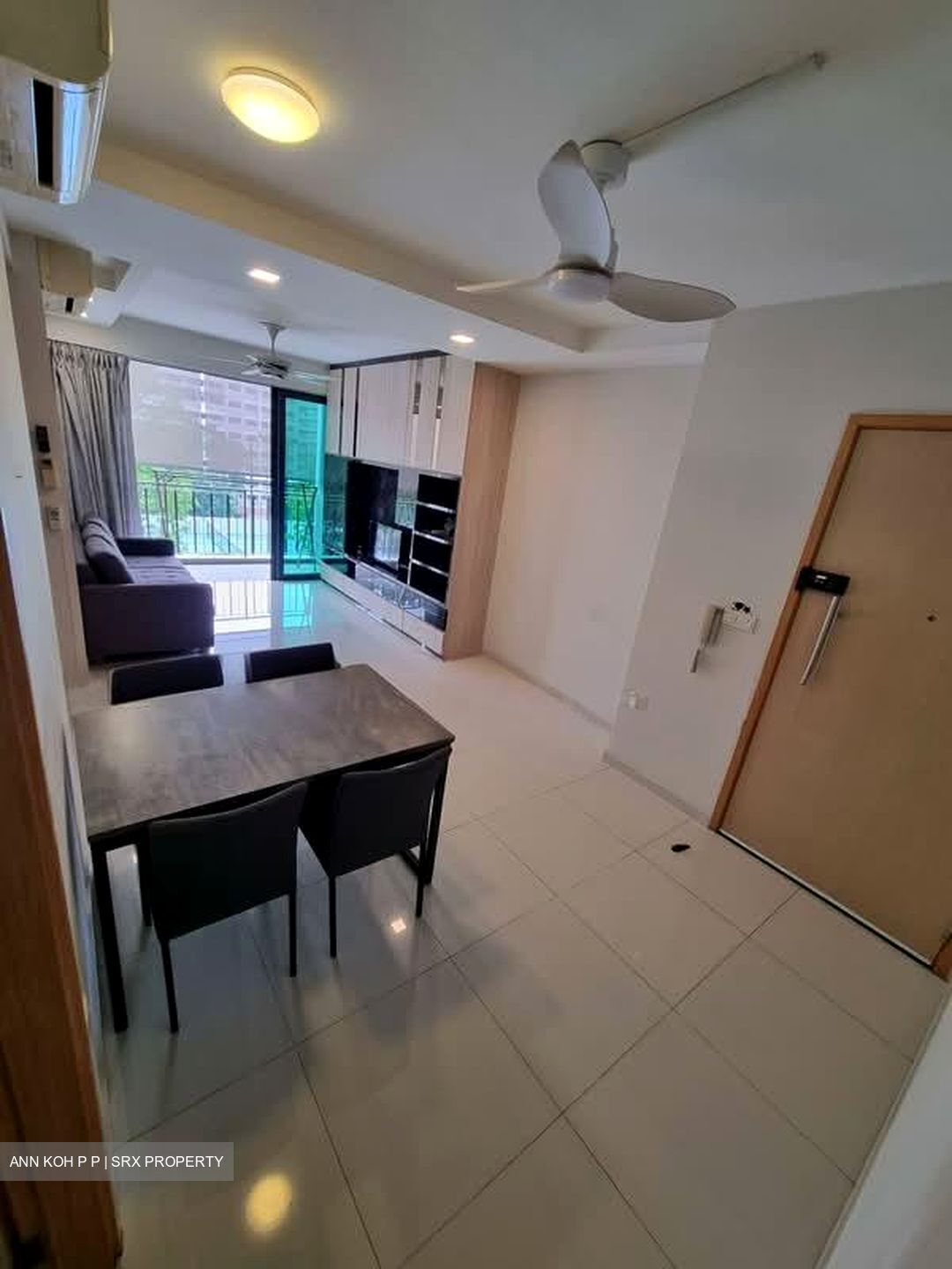 Esparina Residences (D19), Condominium #576139261